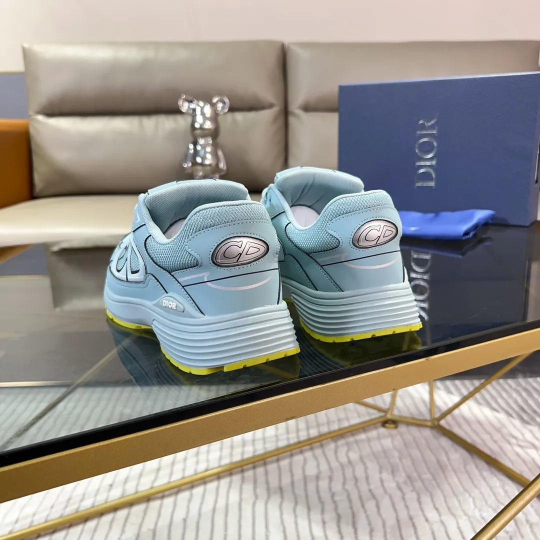 Men's Shoes💰P460💰【DIOR】Dior's new B30 low-top sneakers✅ are carefully made of gray mesh fabric and white technical fabric, decorated with reflective "CD30" graphic logo, and "DIO~B30" and "CD30" logos on the heel and tongue. An extra-light, sculpted rubber sole with signature accents adds style, while internal stretch details create ideal comfort. It can be matched with various casual styles to show a fashionable and modern sports style. Code number: 38-44 (45 can be customized)